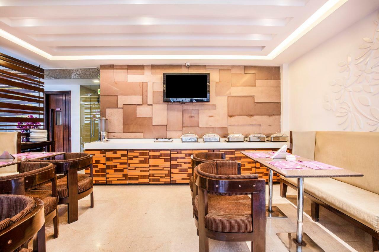 Jasmine Boutique Hotel Jasola New Delhi Buitenkant foto